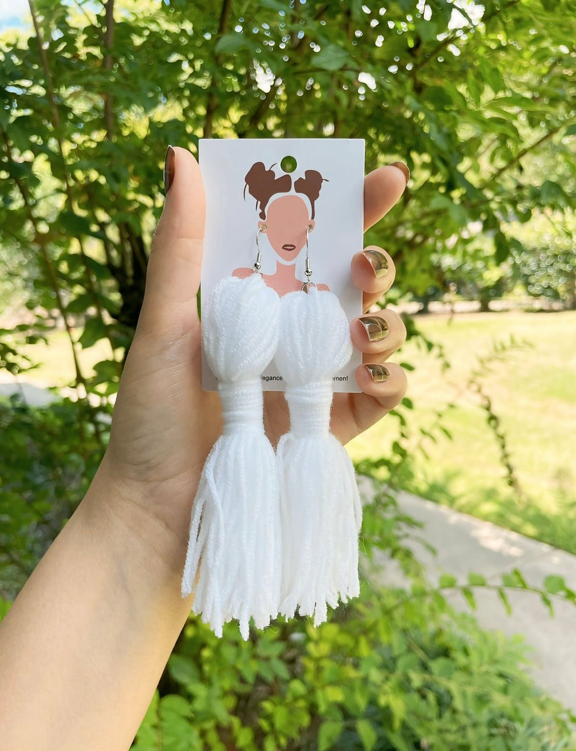 UNIQUE Tassel White Earrings