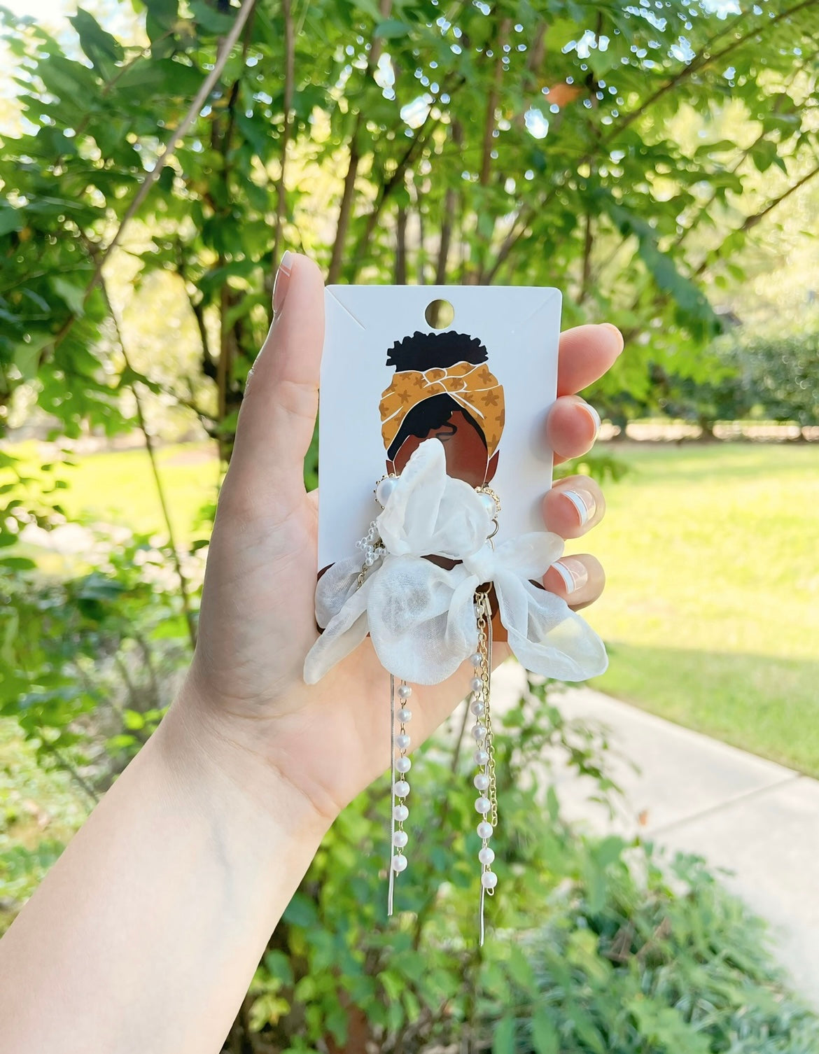 UNIQUE Garden/Flower Pearl Earrings